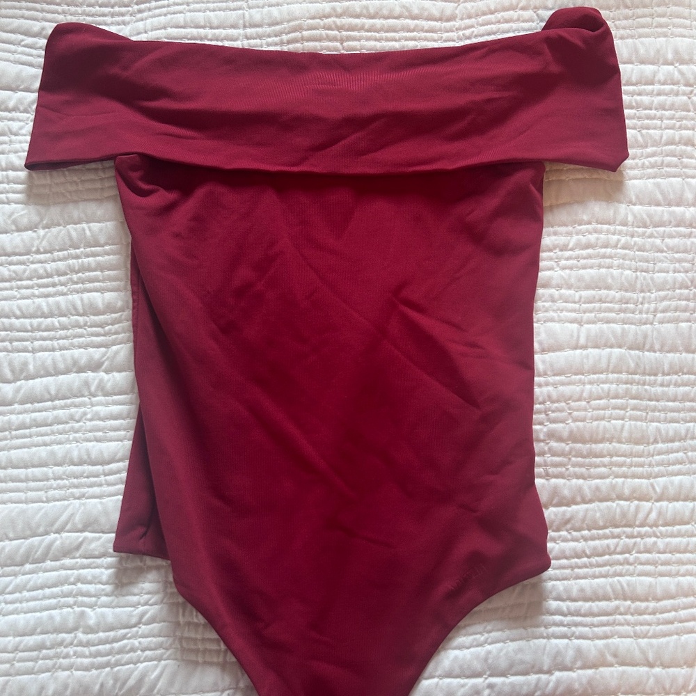 Aritzia Contour Bodysuit